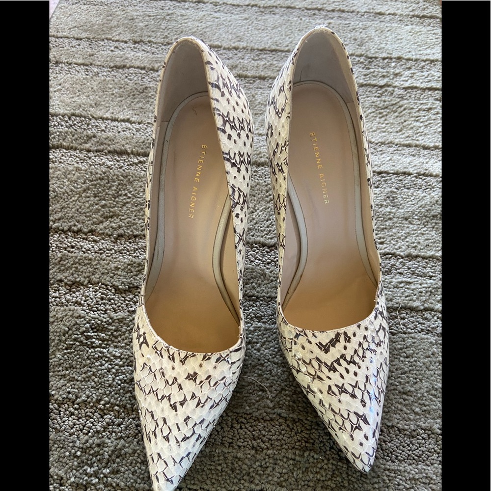 Etienne Aigner snakeskin heels in size 9